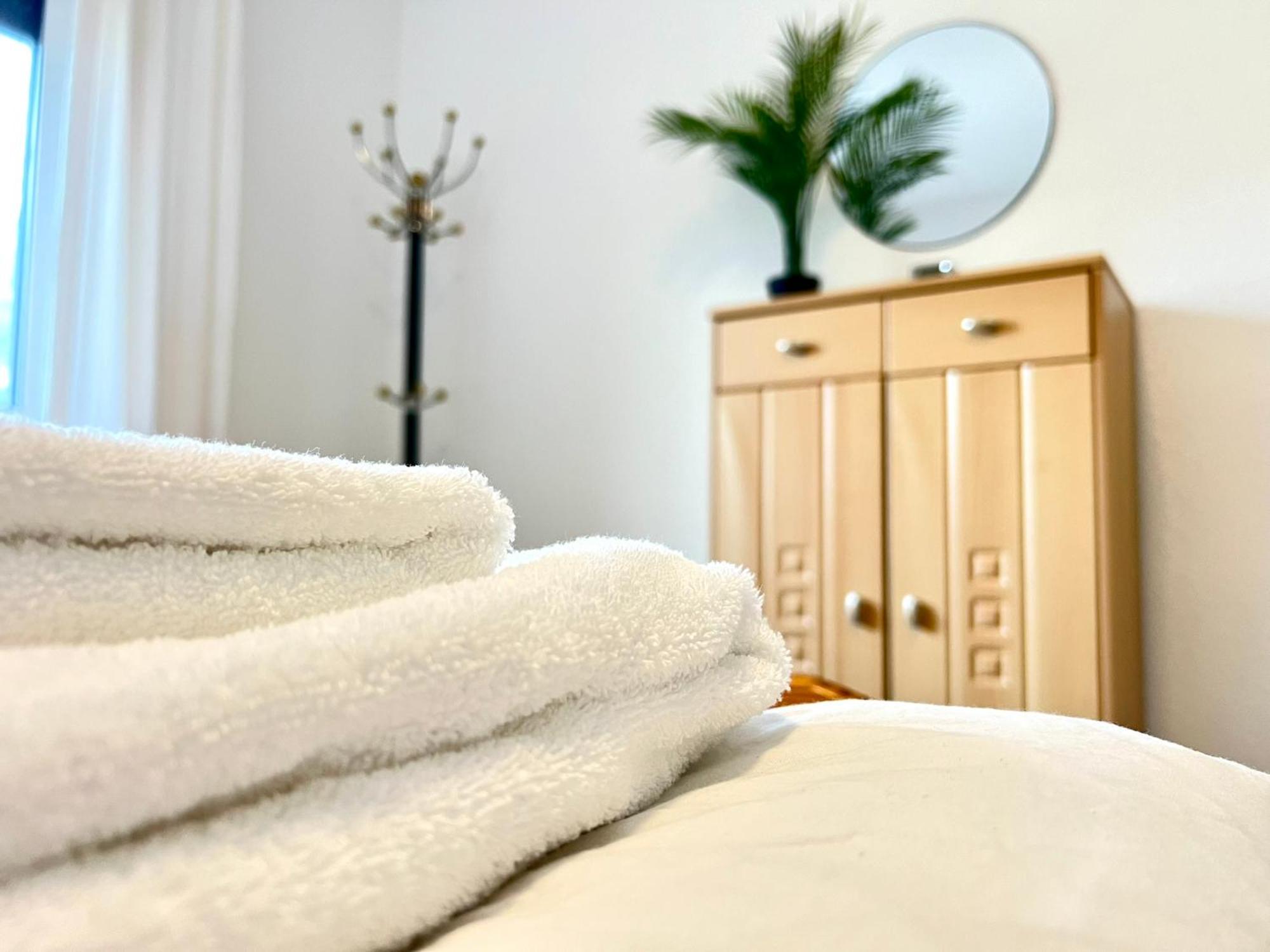 Comfy Apartment Mit Garten In Koeln Экстерьер фото